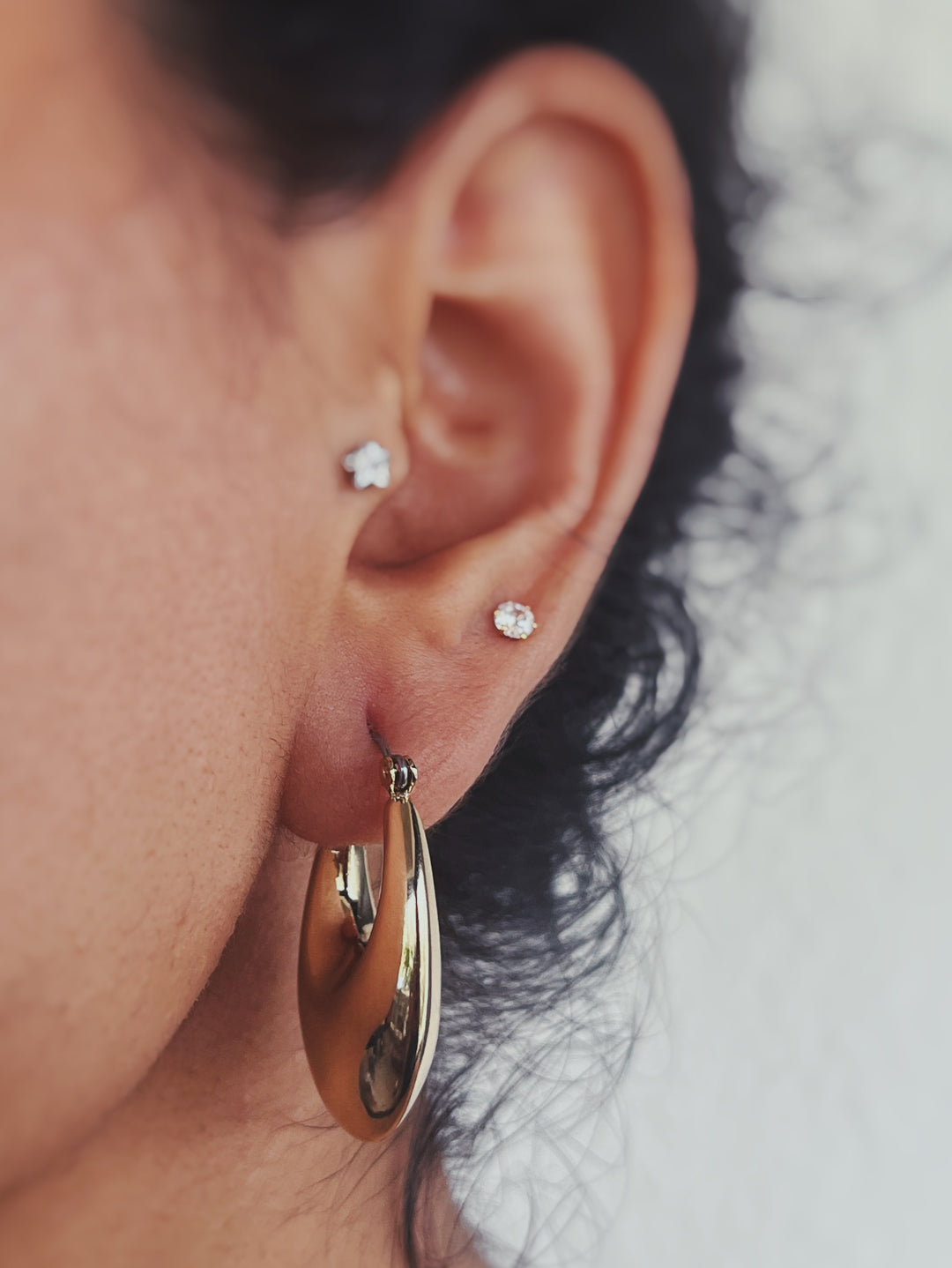 Ariel Hoops