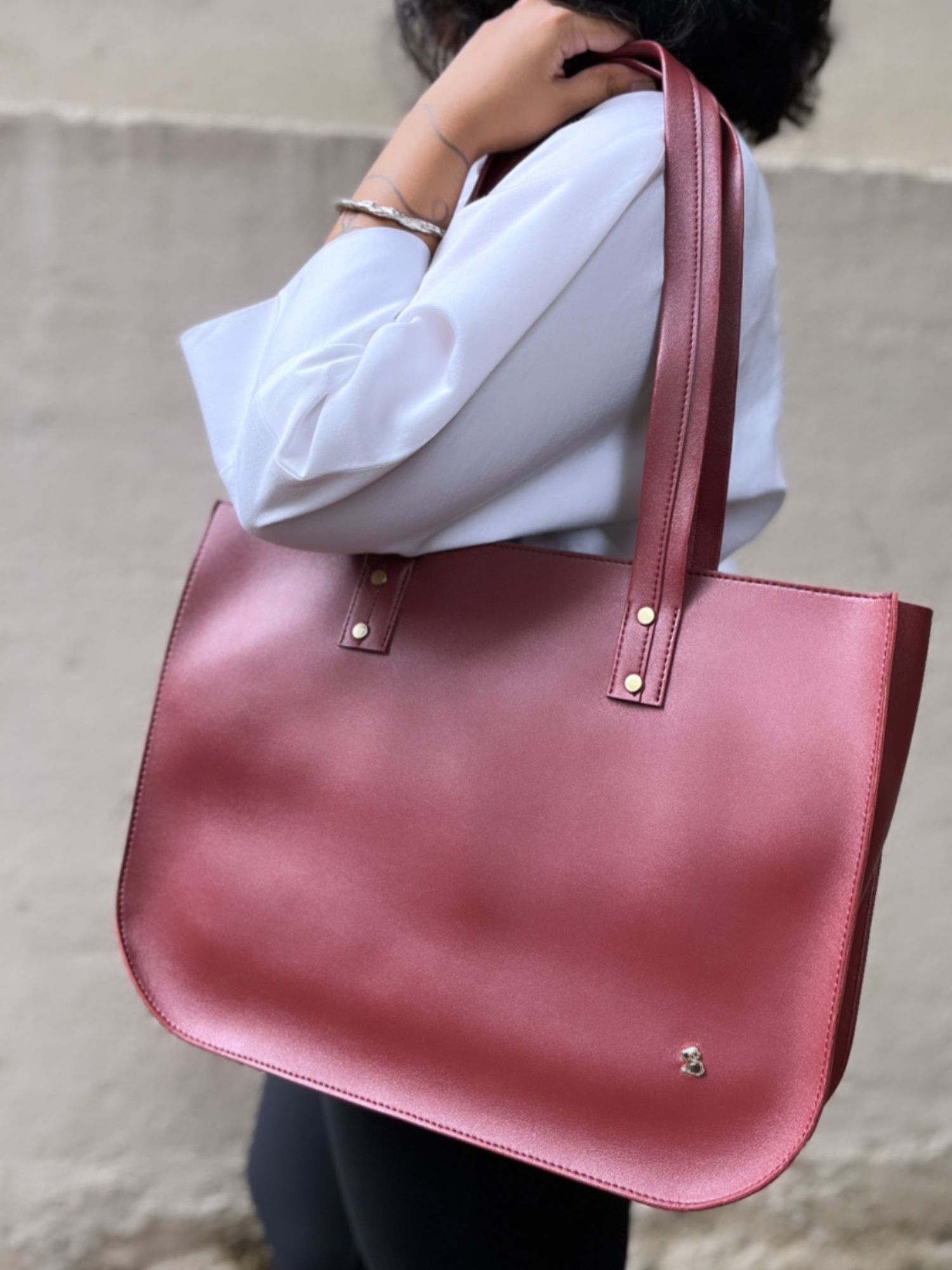 The Basic Tote - Maroon