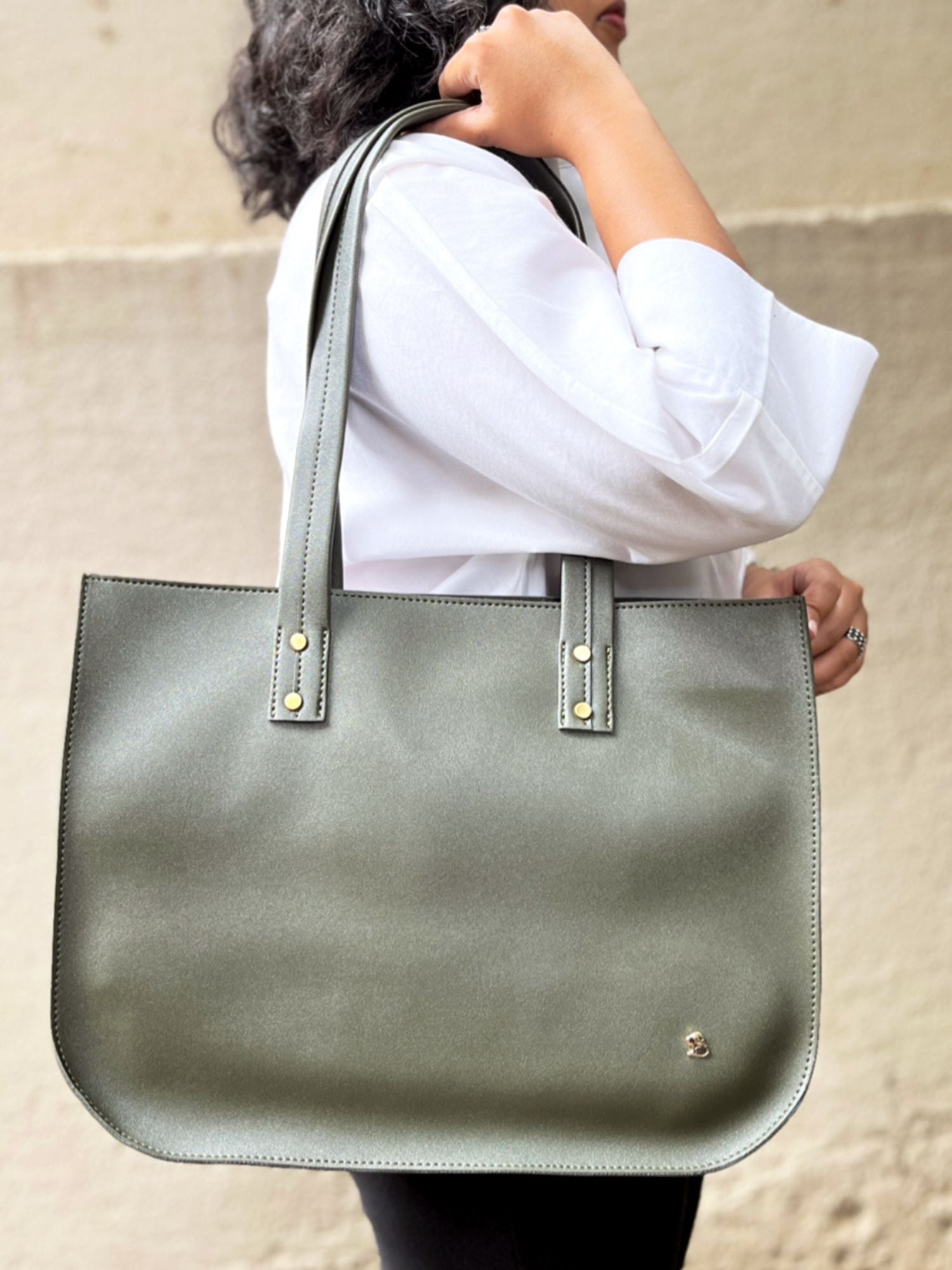 The Basic Tote -Olive