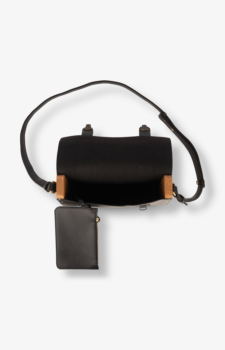 Median Sling Bag - Black