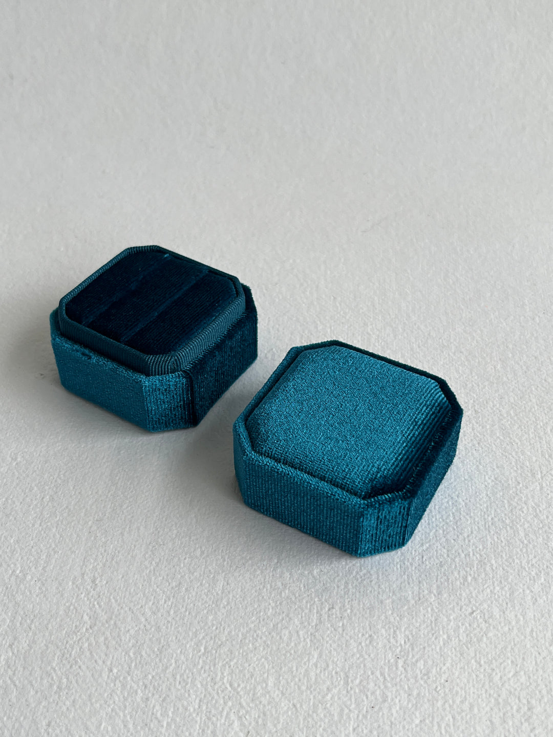 Velvet Ring Box - Peacock Blue