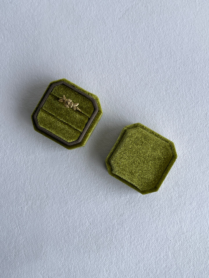 Velvet Ring Box - Green