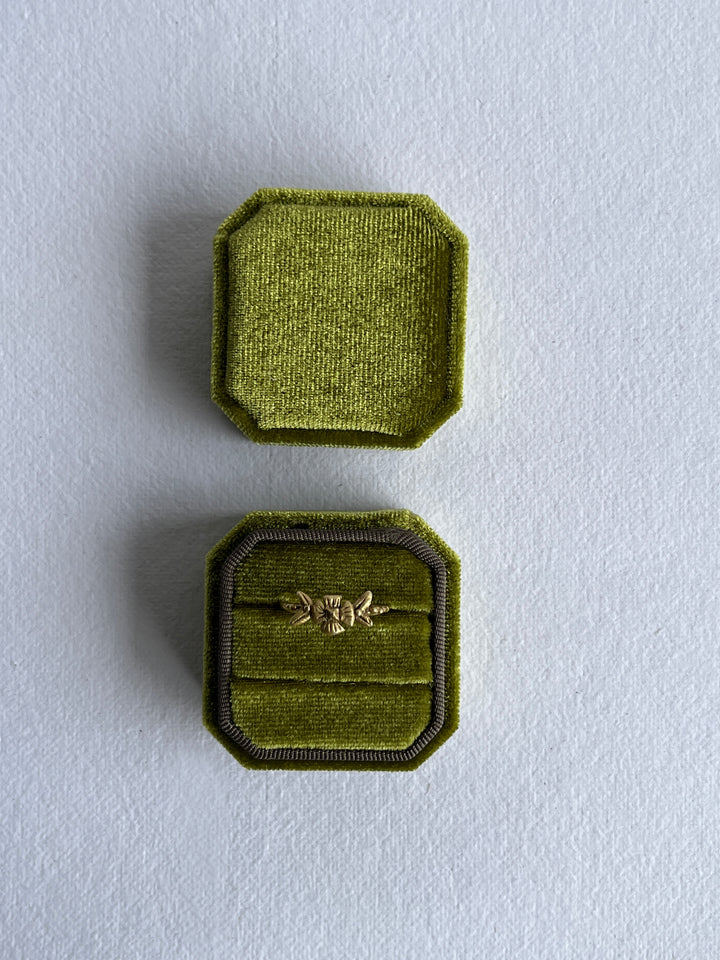 Velvet Ring Box - Green
