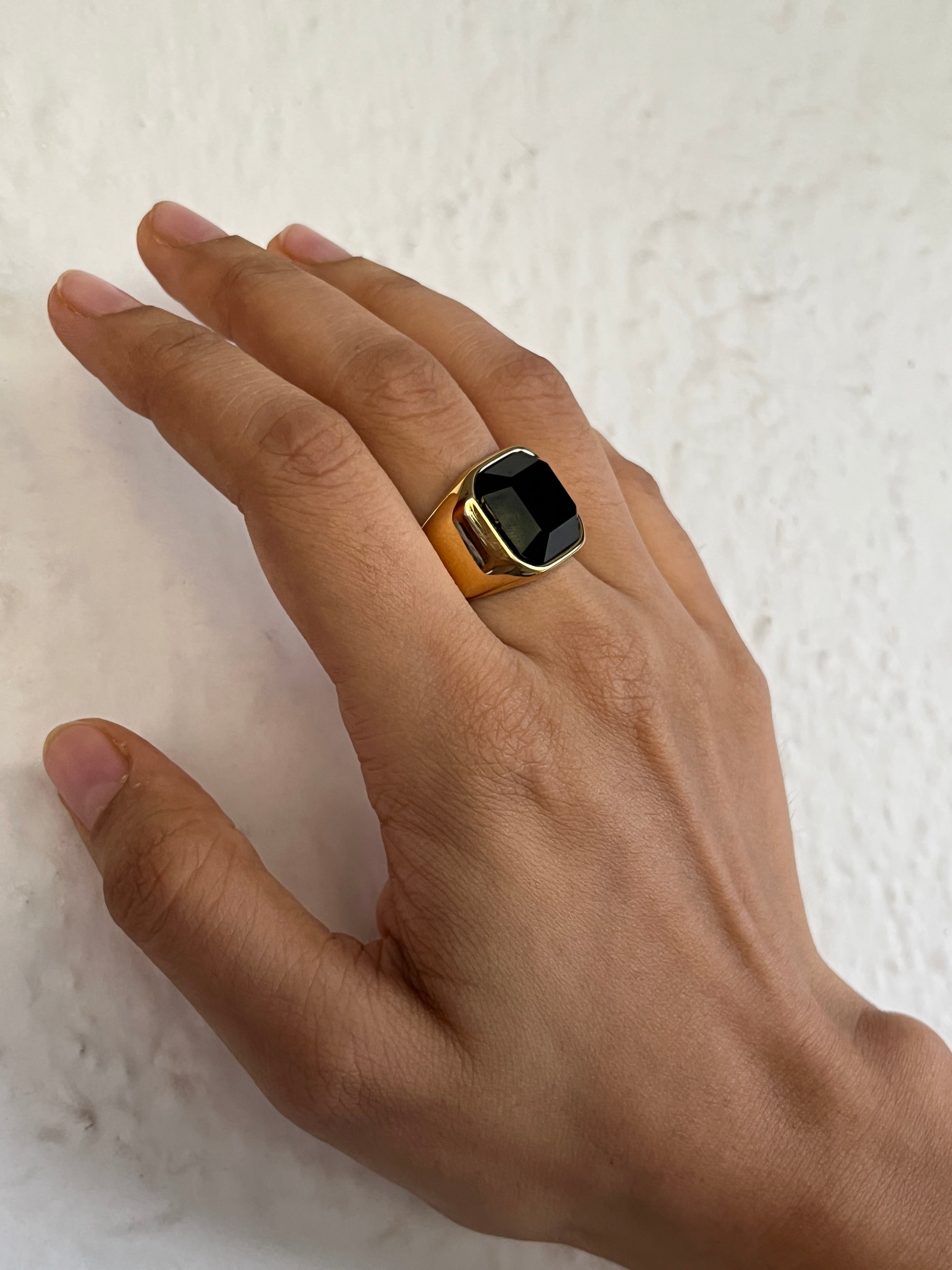 Obsidian Signet Ring – Moon Rabbit Lifestyle