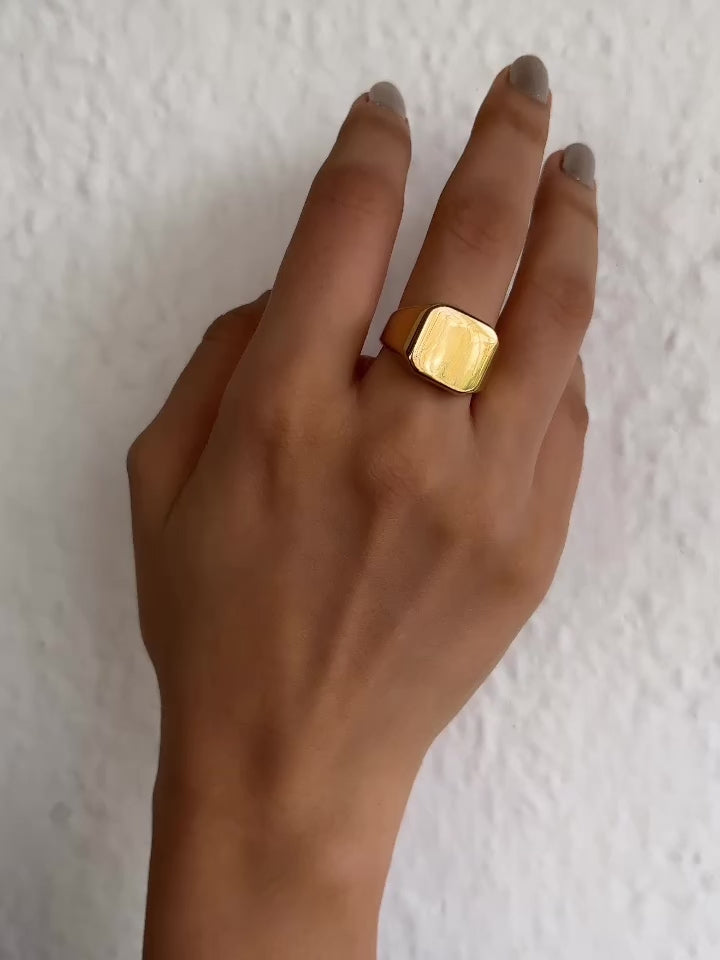 Square Signet Ring Mini